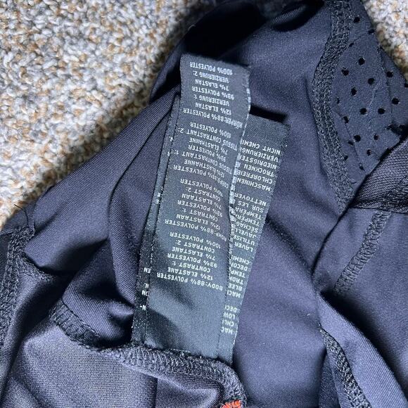 Harley Davidson Women's Black and Orange T Shirt. Size Medium - Picture 7 of 9